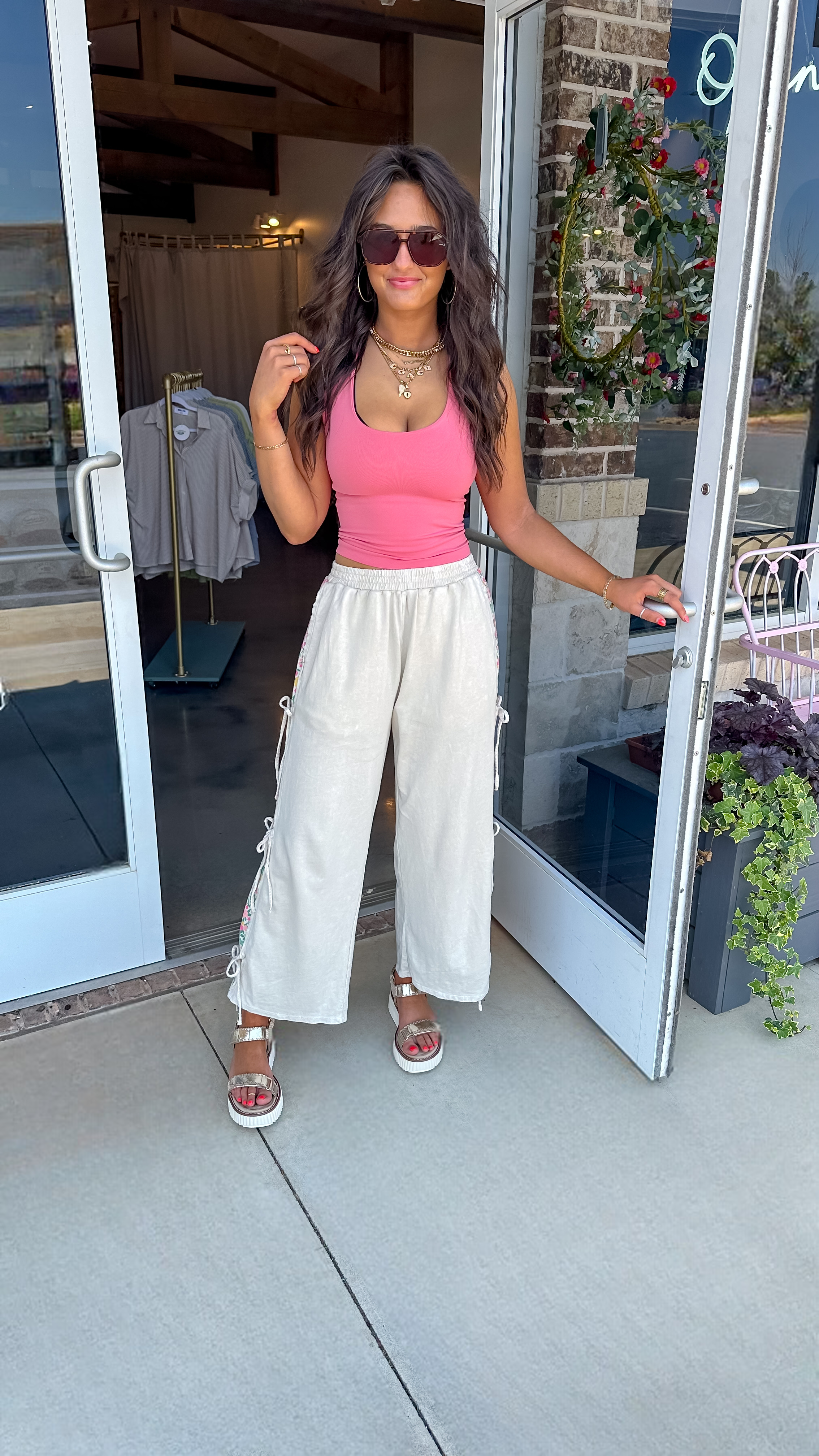Pretty As A Picture Pants